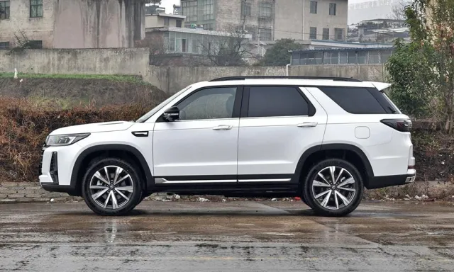 Changan CS95 Plus — фото 4