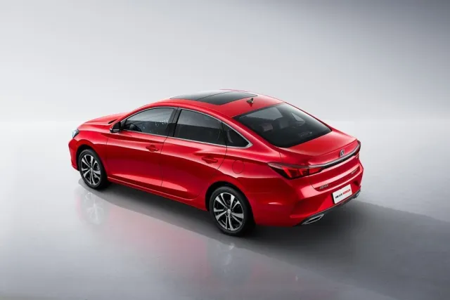 Changan Eado Plus — фото 22