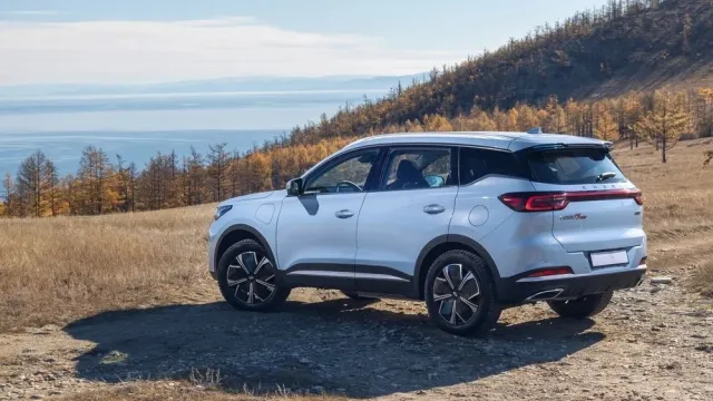 Chery Tiggo 7 Pro Plug-in Hybrid — фото 2