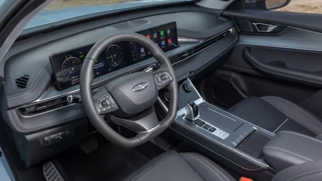 Chery Tiggo 7 Pro Plug-in Hybrid — фото 3