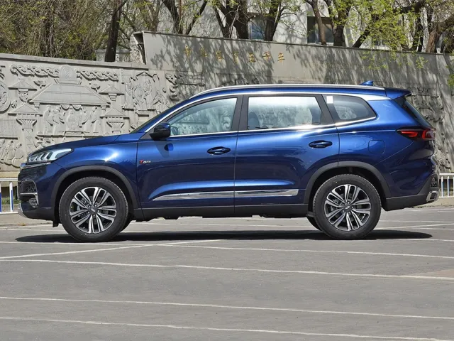 Chery Tiggo 8 — фото 3