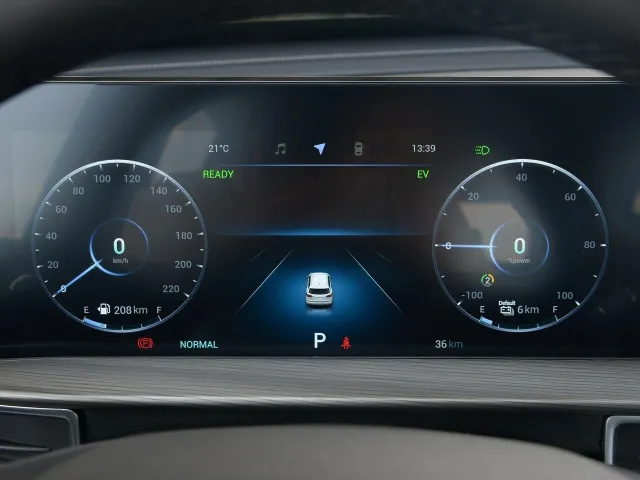 Chery Tiggo 8 Pro e+ — фото 12