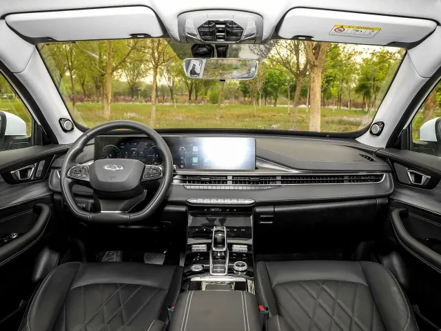 Chery Tiggo 8 Pro e+ — фото 10