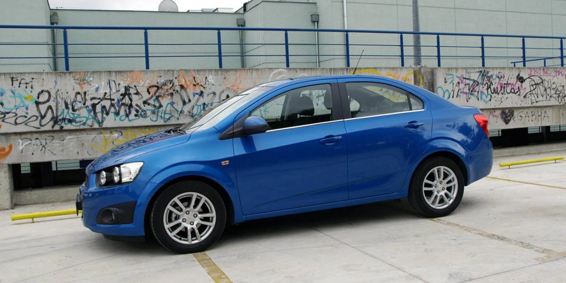 Chevrolet Aveo — фото 1