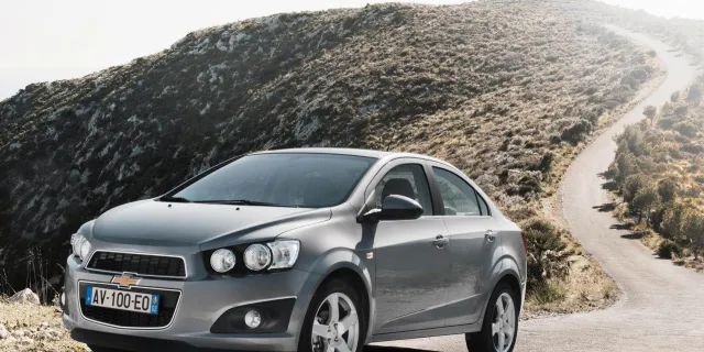 Chevrolet Aveo — фото 5
