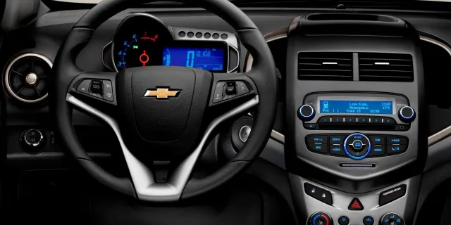 Chevrolet Aveo — фото 11