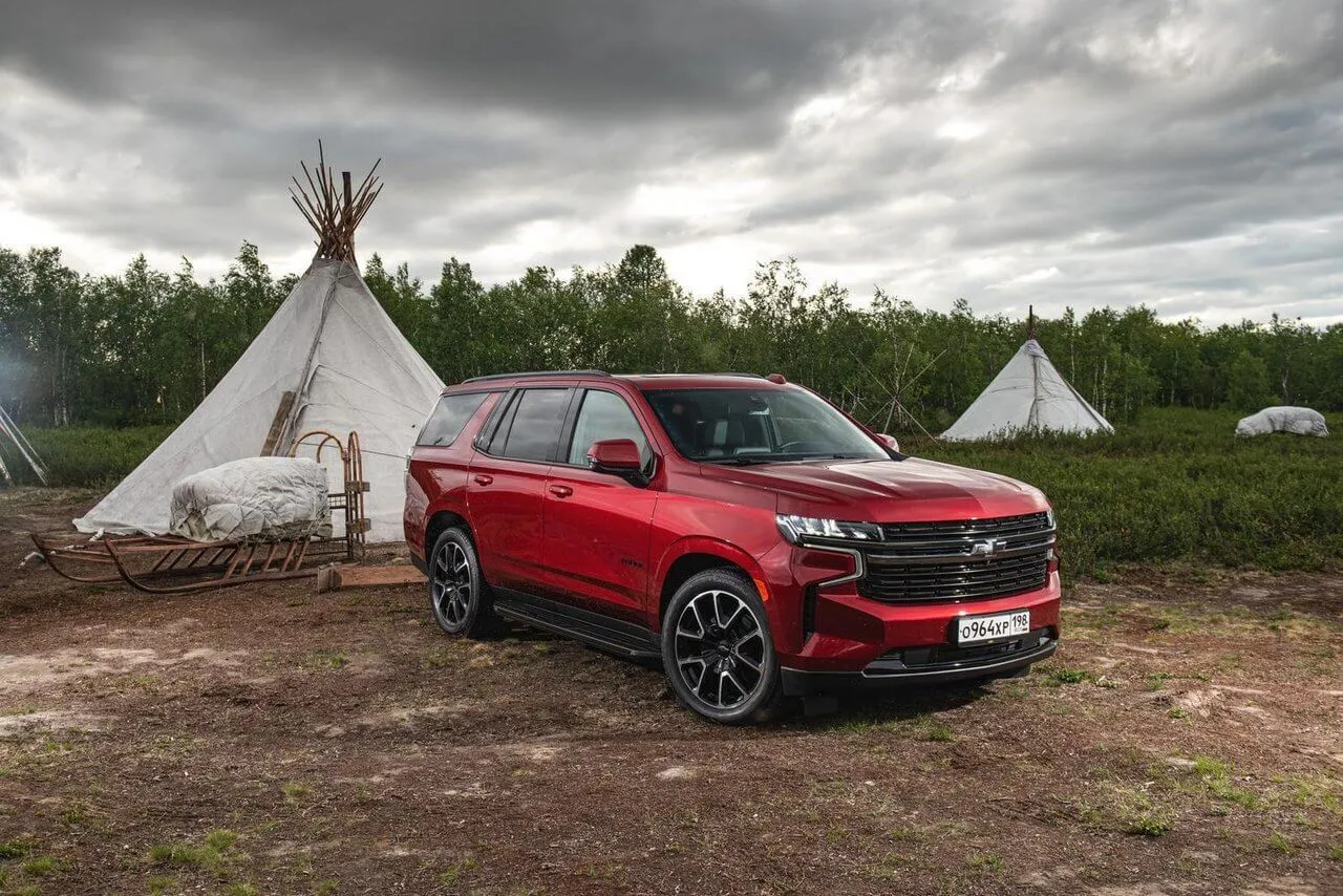 Chevrolet Tahoe — фото 1