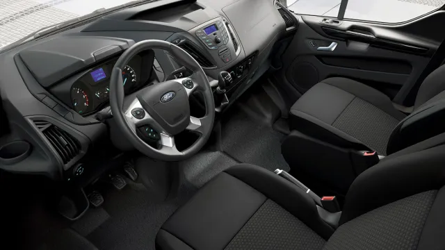 Ford Tourneo Custom — фото 2