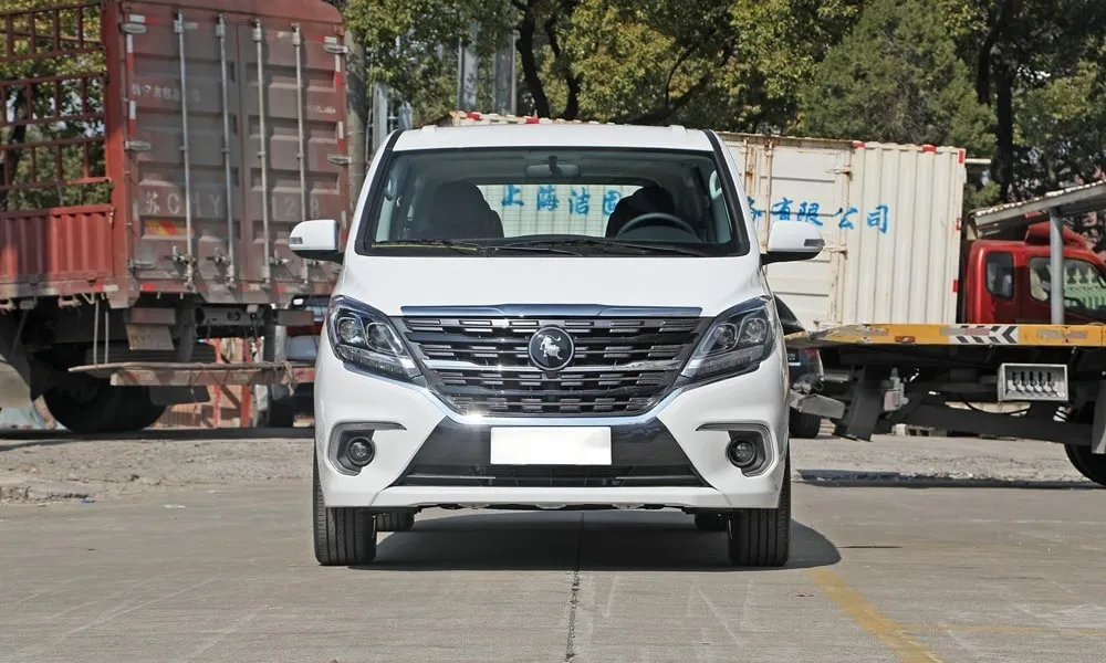 Новый Forthing M7