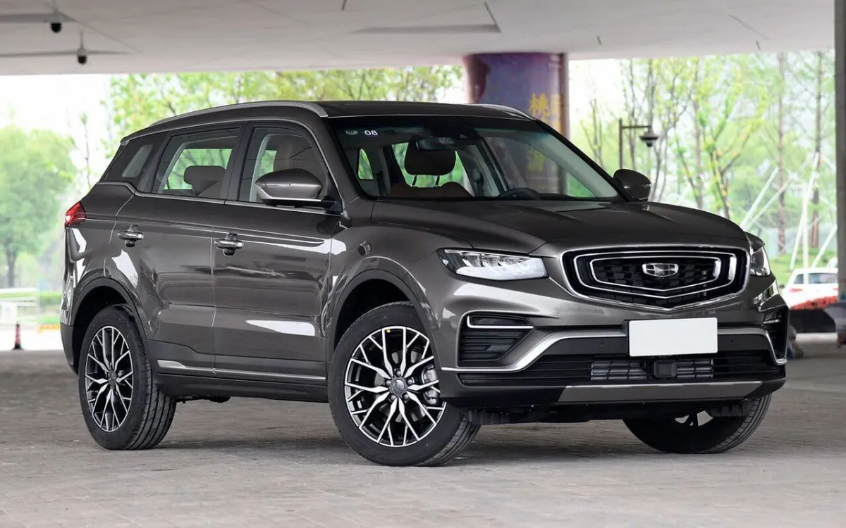 Новый Geely Atlas Pro