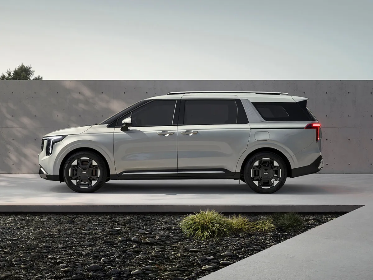 Новый Kia Carnival