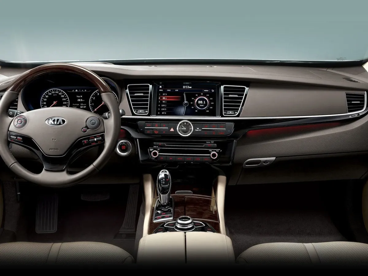 Kia Quoris