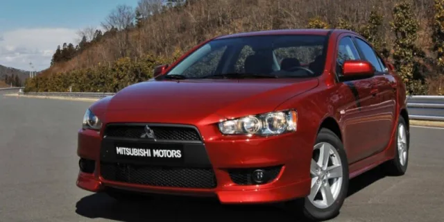 Mitsubishi Lancer — фото 6
