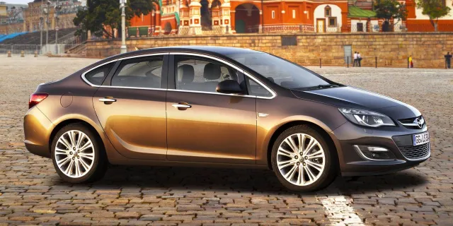 Opel Astra — фото 6