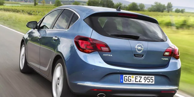 Opel Astra hatchback-5dv — фото 4