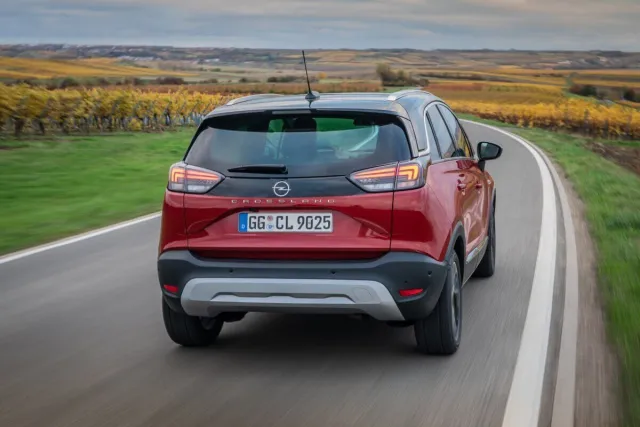 Opel Crossland X — фото 6