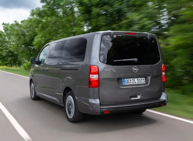 Opel Zafira Life — фото 4