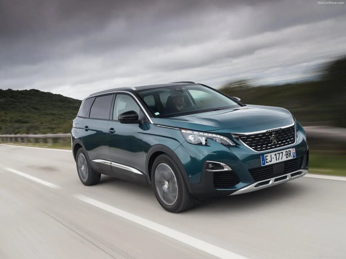 Новый Peugeot 5008