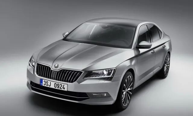 Skoda Superb — фото 3