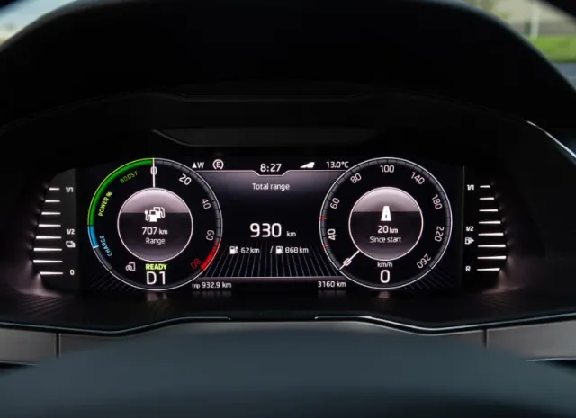 Skoda Superb — фото 11