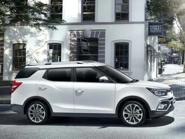 SsangYong XLV — фото 10