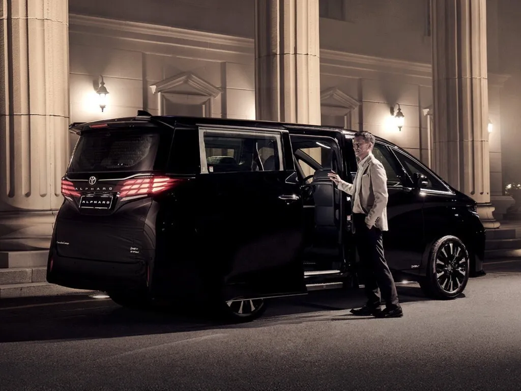 Новый Toyota Alphard