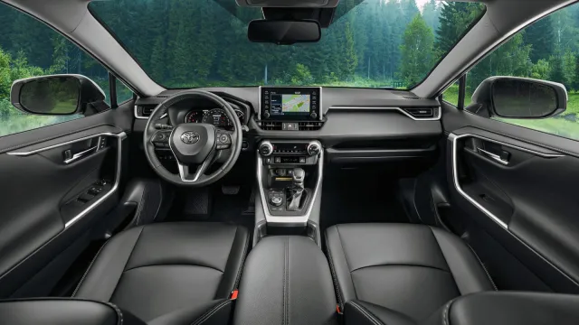 Toyota RAV4 — фото 9