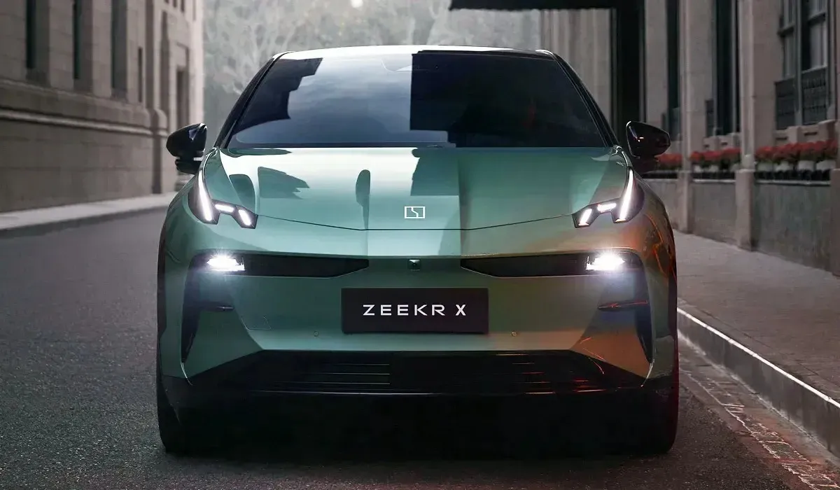 Новый Zeekr X