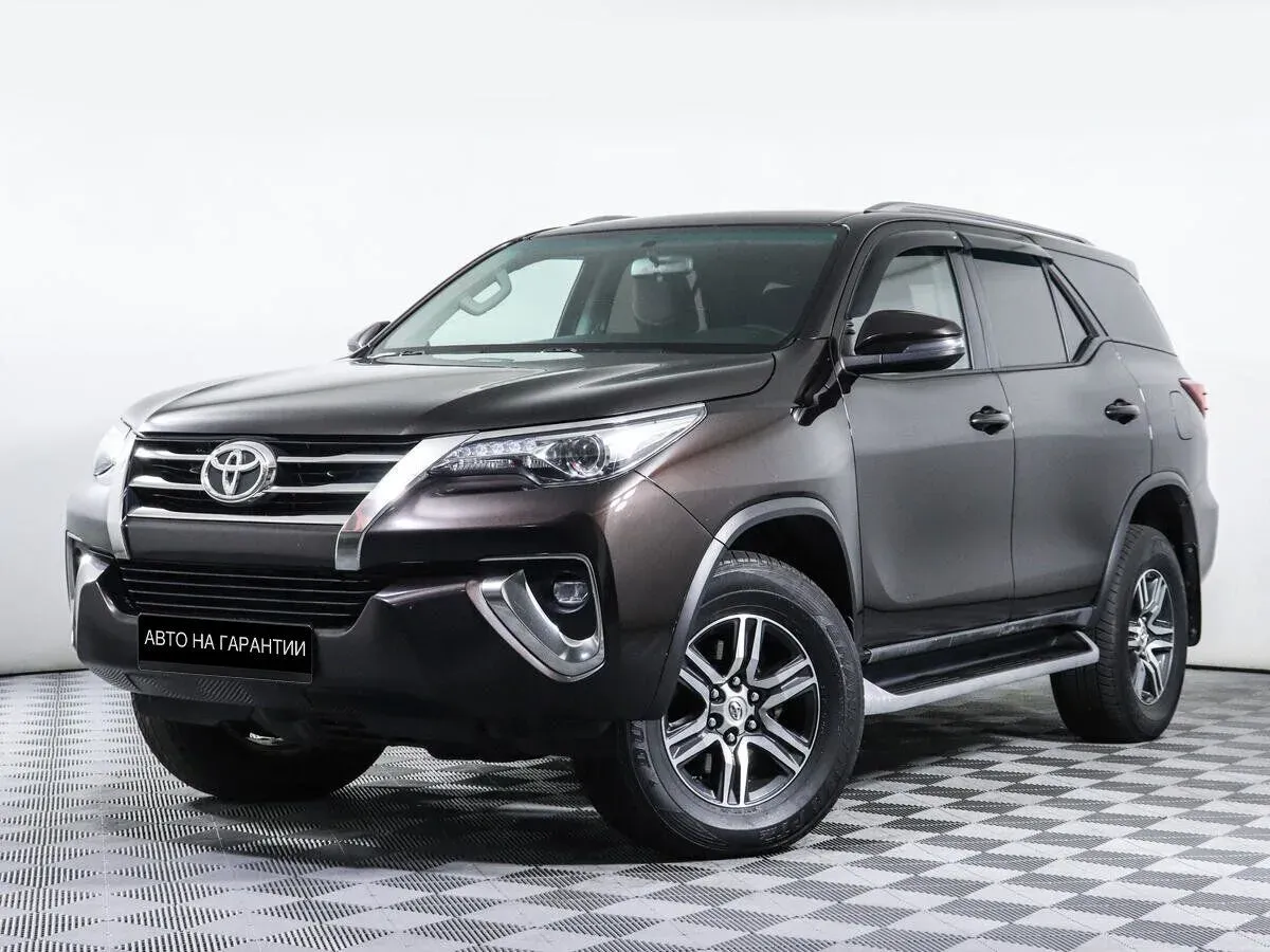 Toyota Fortuner II, 2017