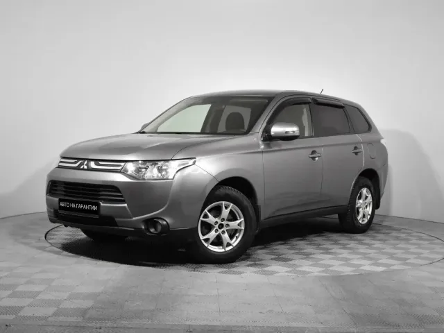Mitsubishi Outlander III, 2013