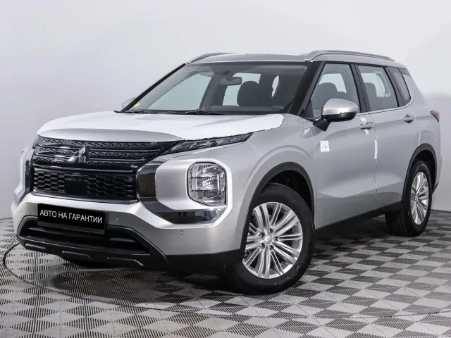 Mitsubishi Outlander IV, 2022