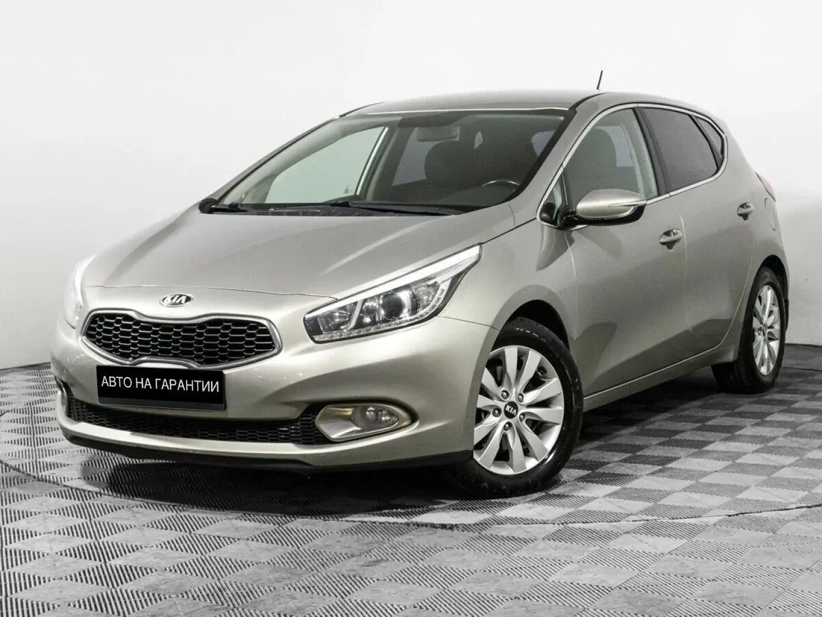 Kia Ceed II, 2013