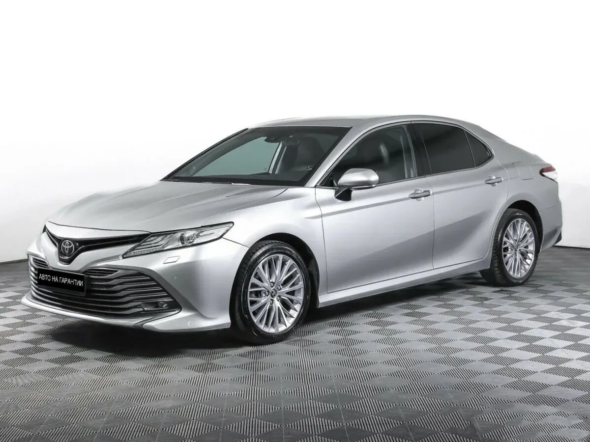 Toyota Camry VIII (XV70), 2018