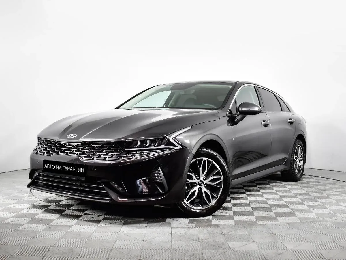 Kia K5 III, 2021