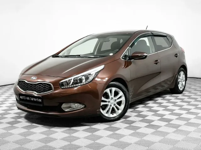 Kia Ceed II, 2013