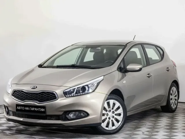 Kia Ceed II, 2012