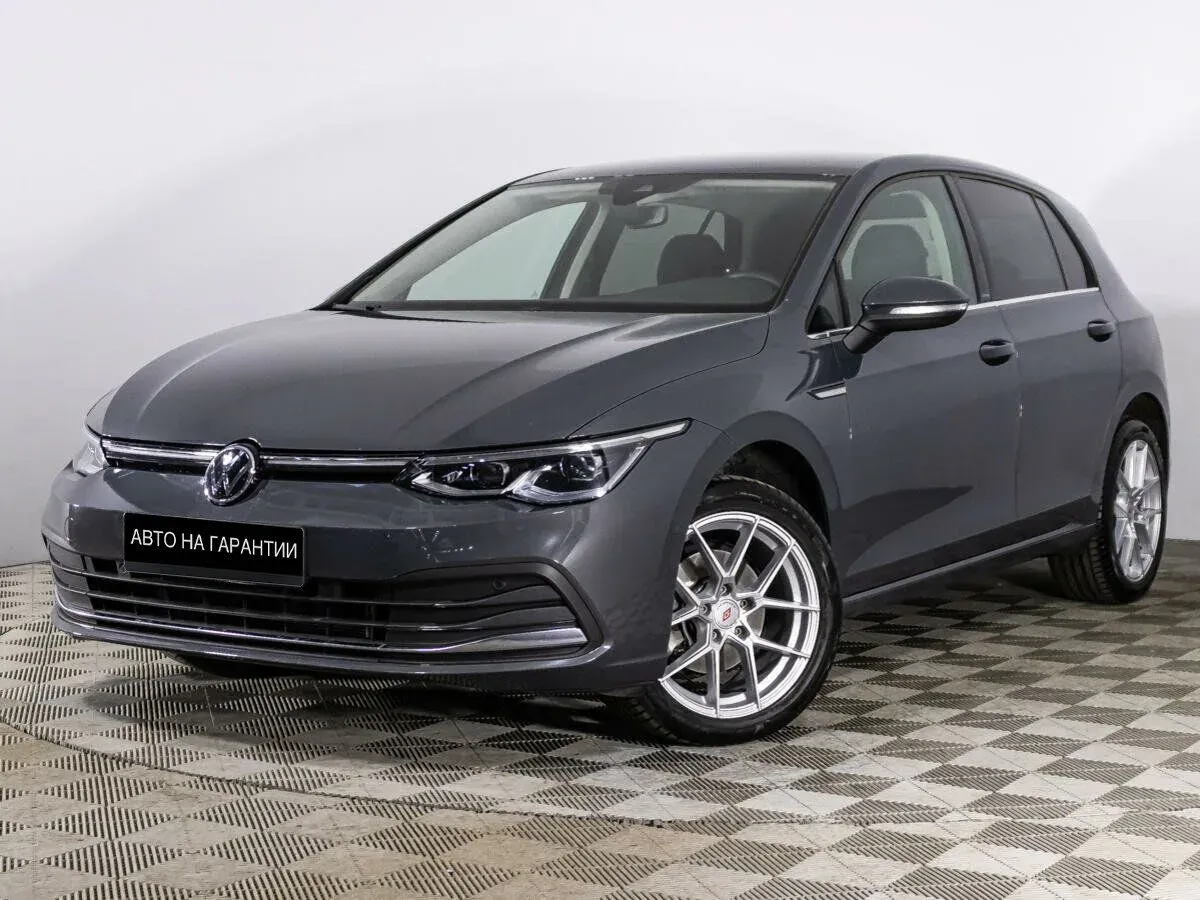 Volkswagen Golf VIII, 2021
