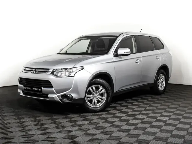 Mitsubishi Outlander III, 2014