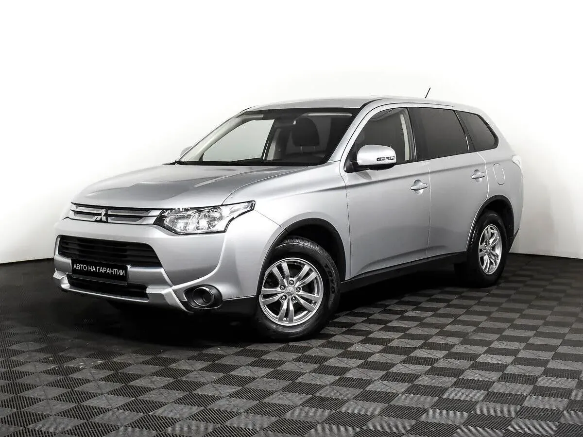 Mitsubishi Outlander III, 2014