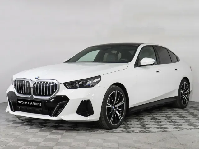 BMW 5 серии VIII (G60/G61/G68), 2025