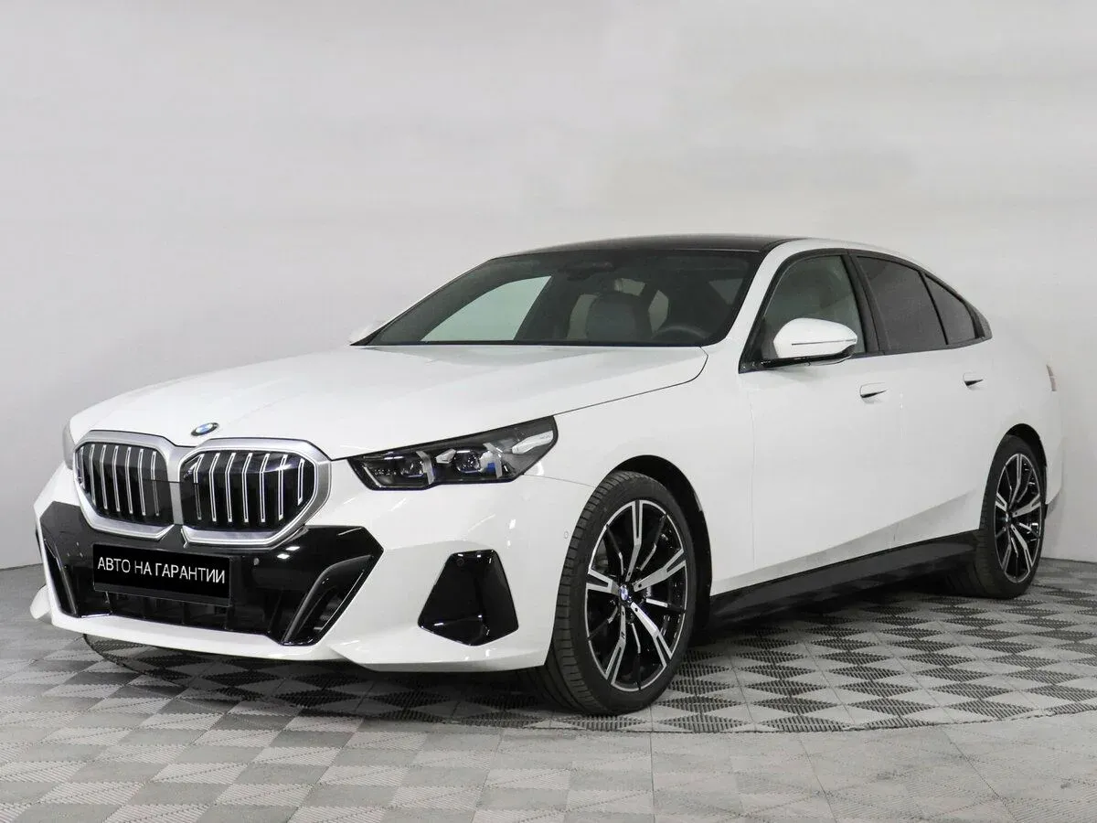 BMW 5 серии VIII (G60/G61/G68), 2025