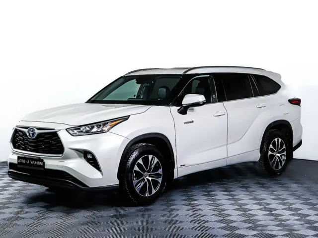 Toyota Highlander IV (XU70), 2020