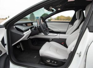 Галерея Xiaomi SU7 - Фото 9