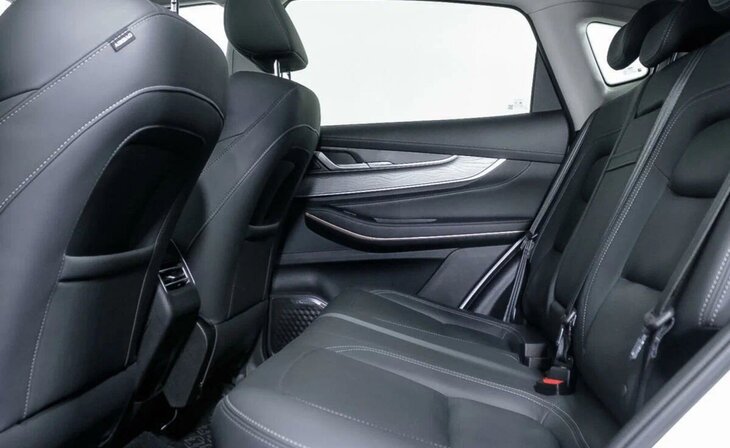 Exeed LX - Фото 11