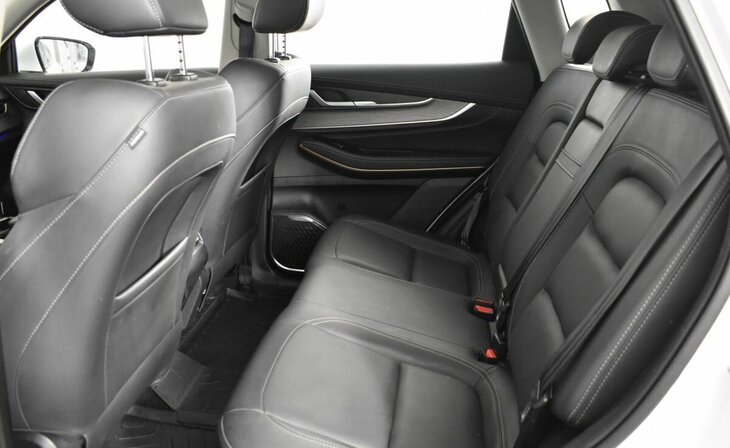 Exeed LX - Фото 19