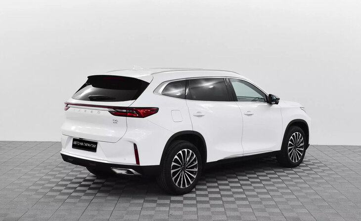 Exeed TXL - Фото 4