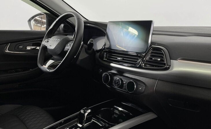 Exeed TXL - Фото 4