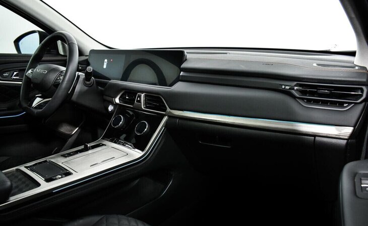 Exeed TXL - Фото 4