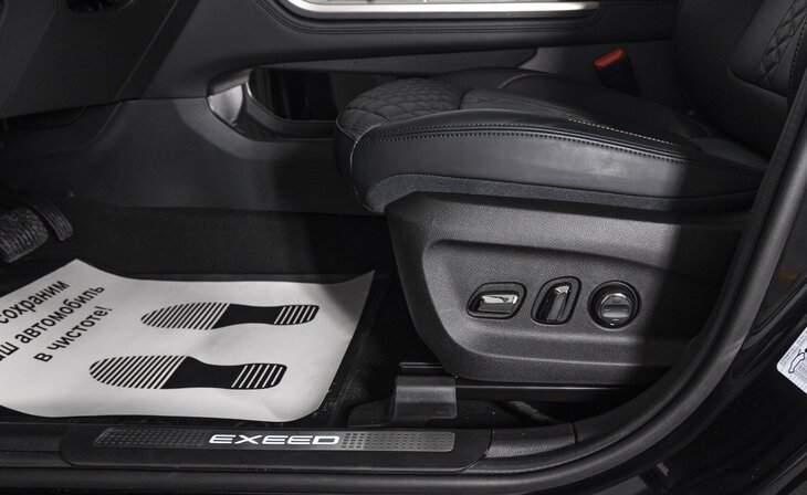 Exeed TXL - Фото 17