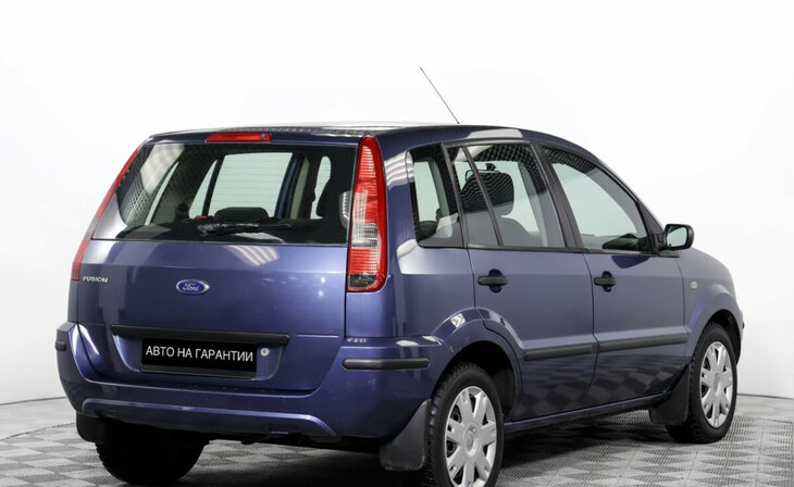 Ford Fusion - Фото 4